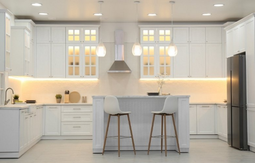 Освітлення на кухні: баланс функціональності й затишку