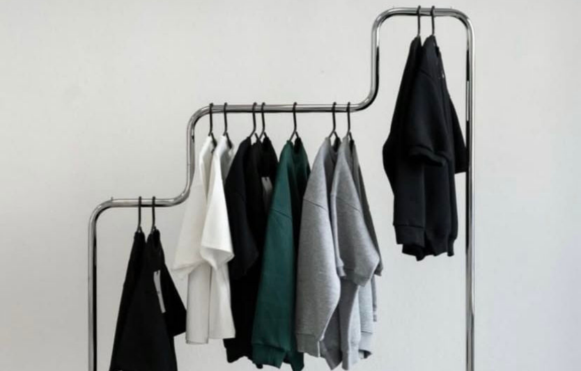 Вішалки для одягу: стильні рішення для передпокою